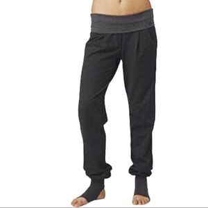 Lululemon Heather Grey Stir It Up Skinny Pants/Joggers Size 8